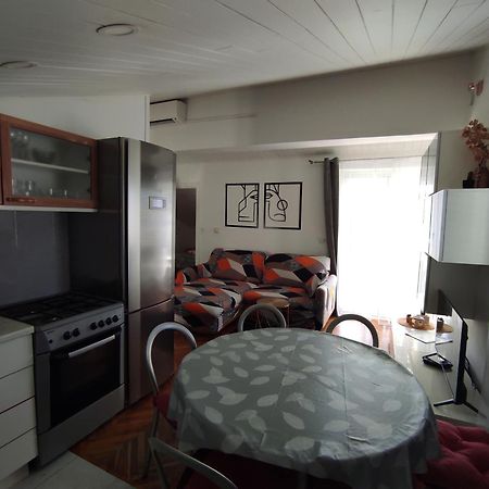 Apartmani Lidija Lopar Exterior foto